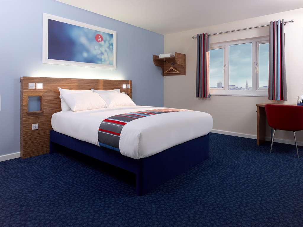 Travelodge Wadebridge Habitación foto