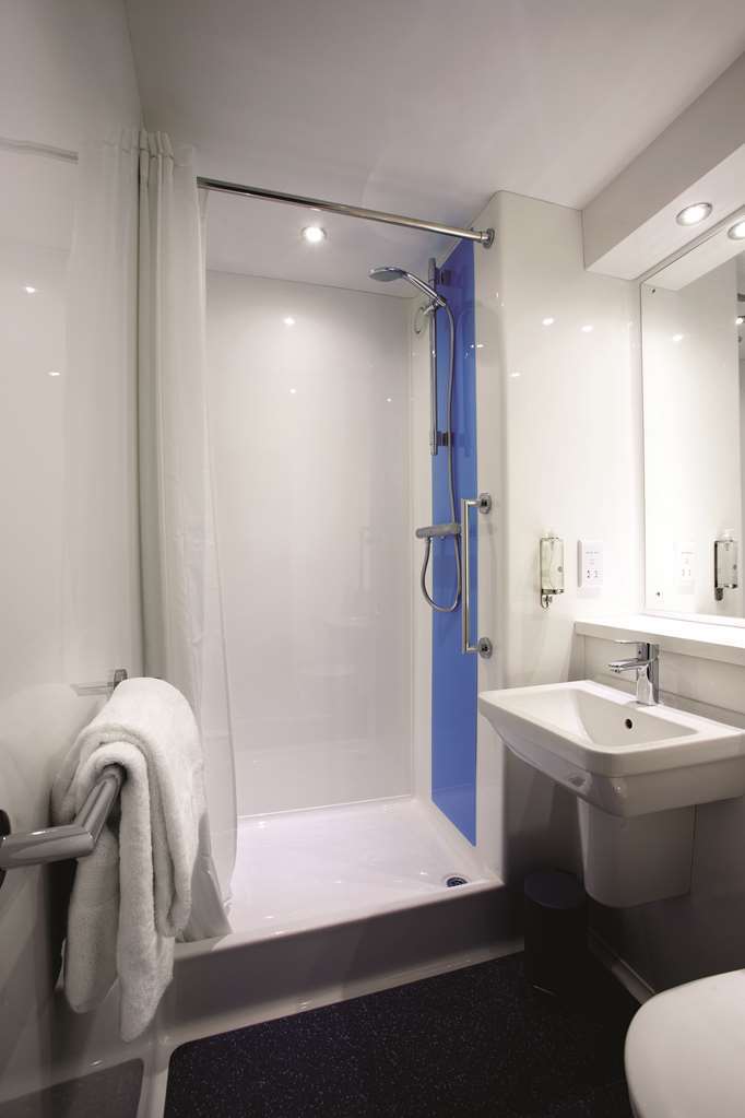 Travelodge Wadebridge Habitación foto